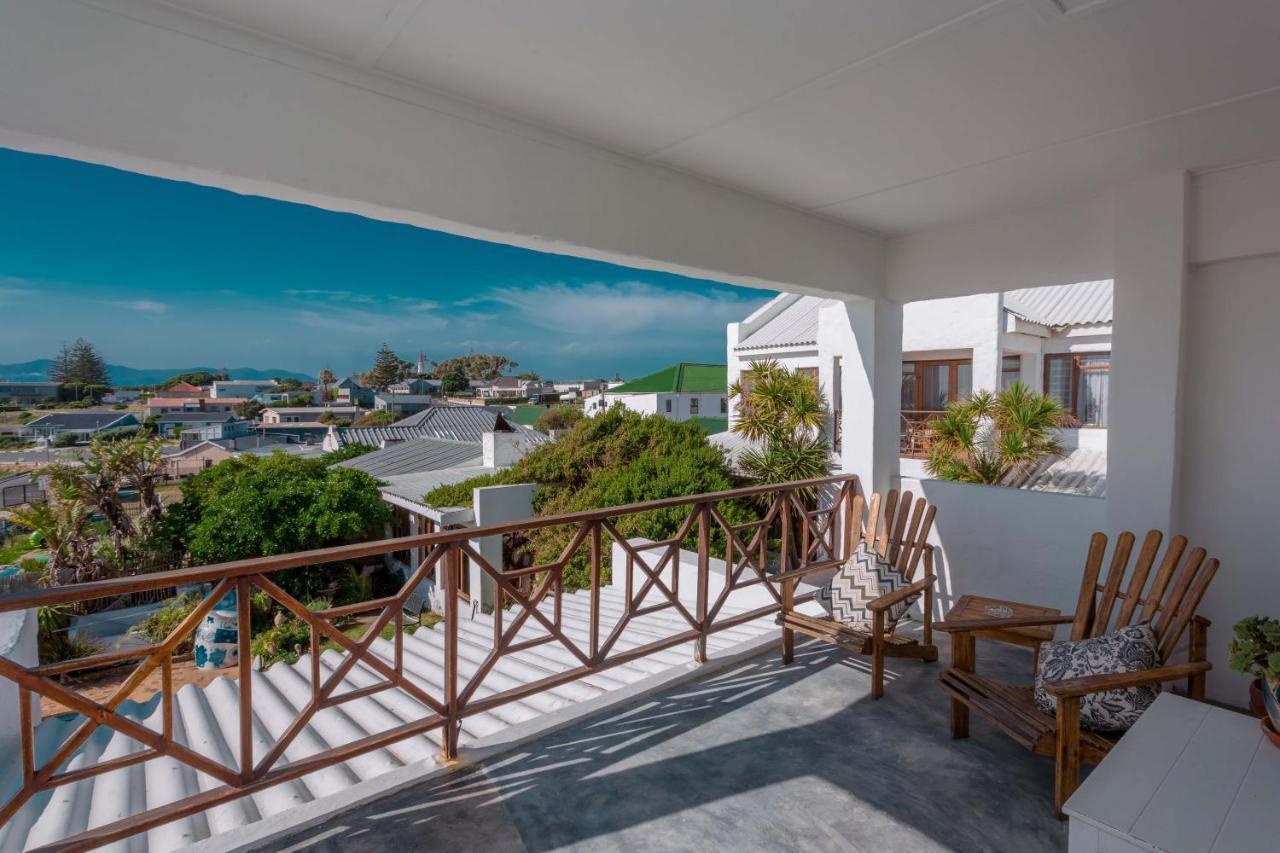 Saxon Lodge Gansbaai Exterior photo