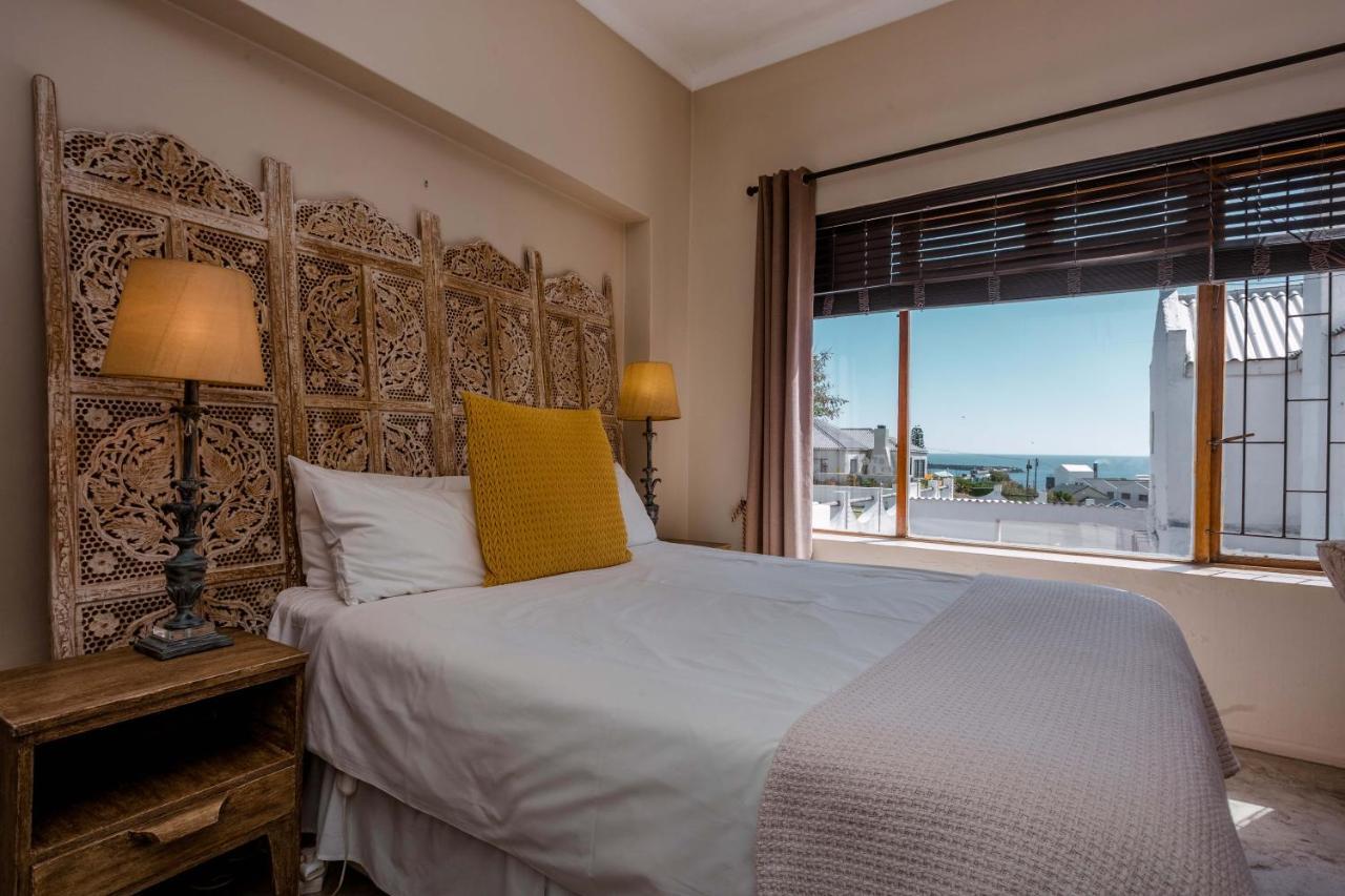 Saxon Lodge Gansbaai Exterior photo